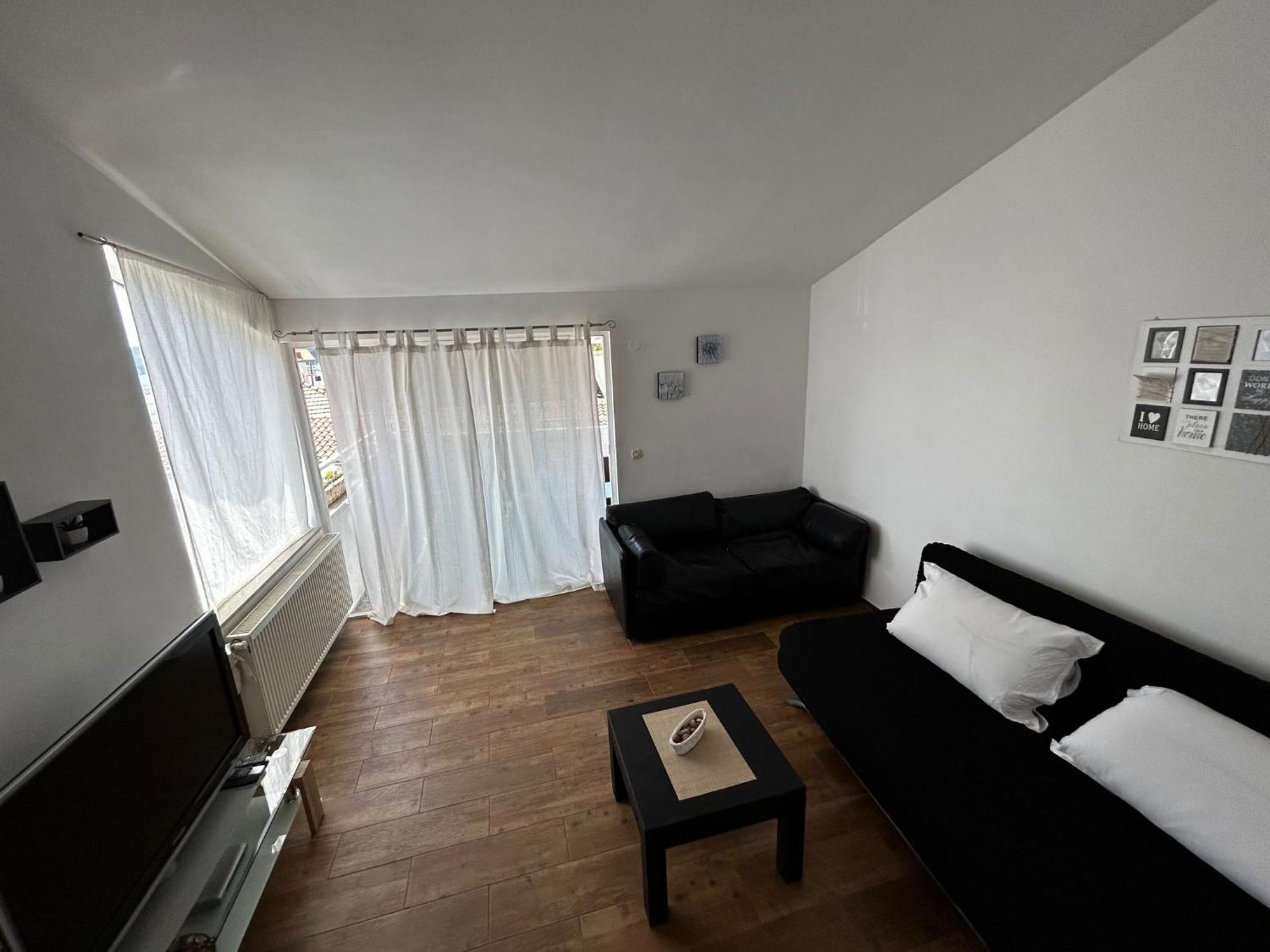 Apartments Petrovic Pirovac Exterior foto